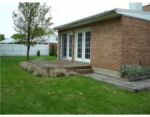 243 Floral Ave, Springfield, OH 45503 photo 10