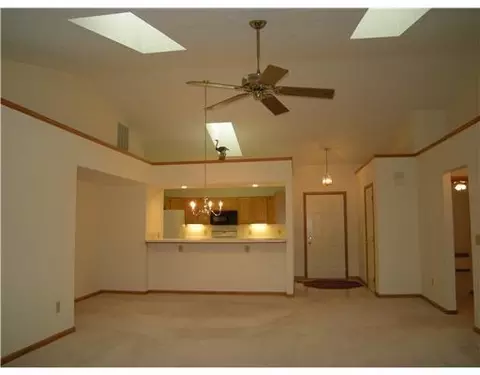 3120 Lakeview Ct #3120, Springfield, OH 45503 photo 8