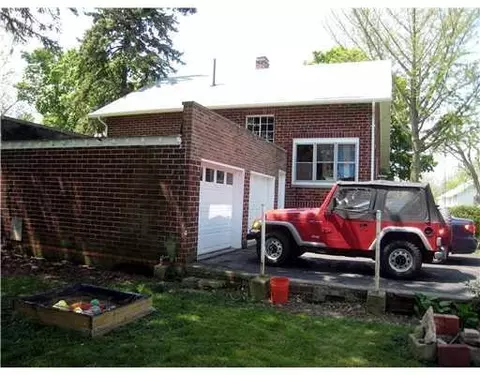 112 S Main St, North Hampton, OH 45349 photo 3