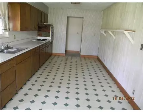5578 E Decker Rd, Franklin, OH 45005 photo 3