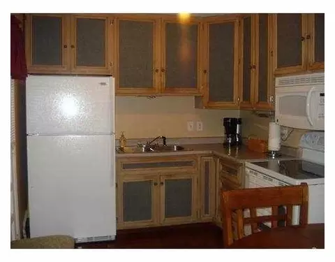 3313 Woonsocket St, Springfield, OH 45503 photo 4