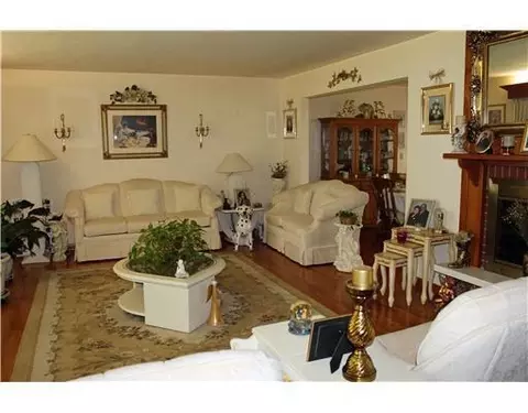2565 Springfield Jamestown Rd, Springfield, OH 45502 photo 3