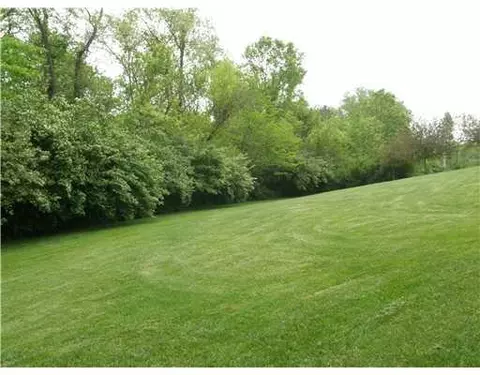 785 Falkirk Dr, Springfield, OH 45503 photo 7