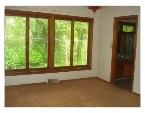 3021 N Hampton Rd, Springfield, OH 45502 photo 7