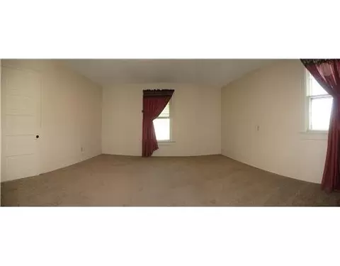 2348 E High St, Springfield, OH 45505 photo 13