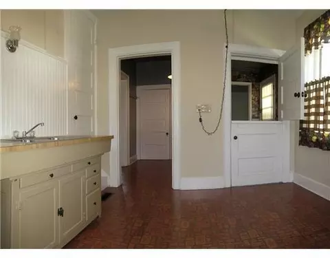 2348 E High St, Springfield, OH 45505 photo 10