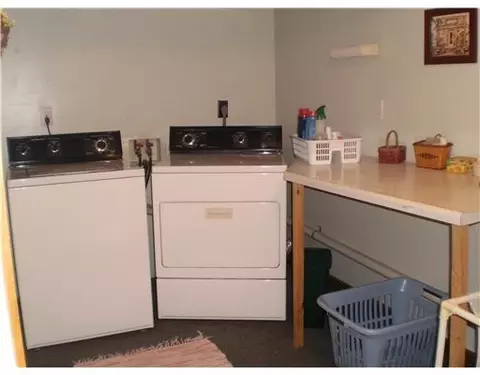 2415 Woodside Ave, Springfield, OH 45503 photo 11