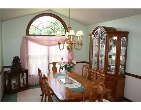 2860 Myers Rd, Springfield, OH 45502 photo 7