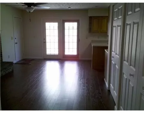 446 E Robinwood, Sidney, OH 45365 photo 3