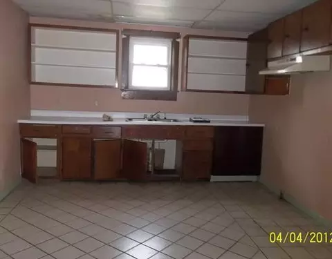 943 Oak St, Springfield, OH 45505 photo 2