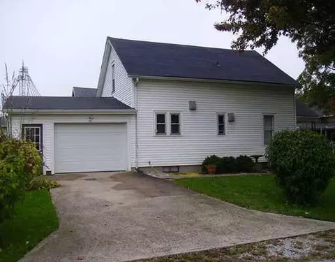 207 W Walnut, Botkins, OH 45306 photo 2