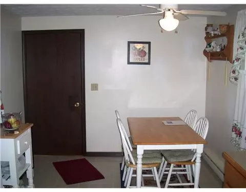 322 Meadow Ln, De Graff, OH 43318 photo 4