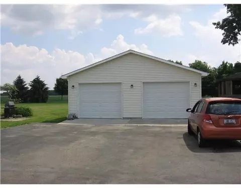 5904 Middle Urbana, Springfield, OH 45502 photo 2