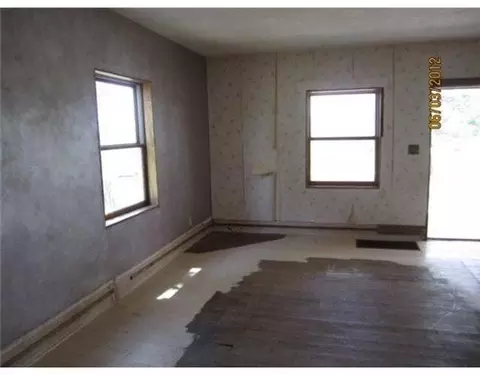 4390 Wolfe Rd, Lima, OH 45807 photo 2