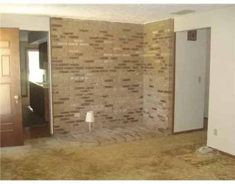 6626 Troy, Springfield, OH 45502 photo 2