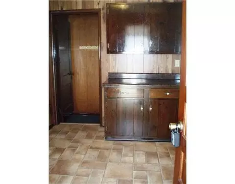 1327 E Main St, Troy, OH 45373 photo 7