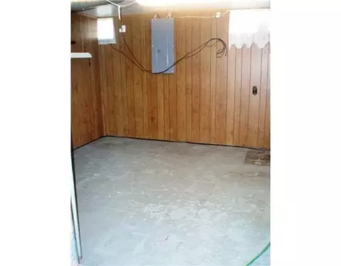 1327 E Main St, Troy, OH 45373 photo 9