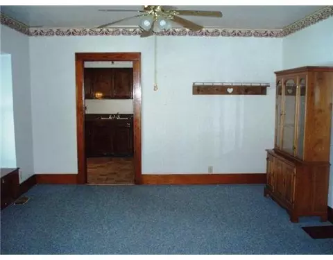 1327 E Main St, Troy, OH 45373 photo 3