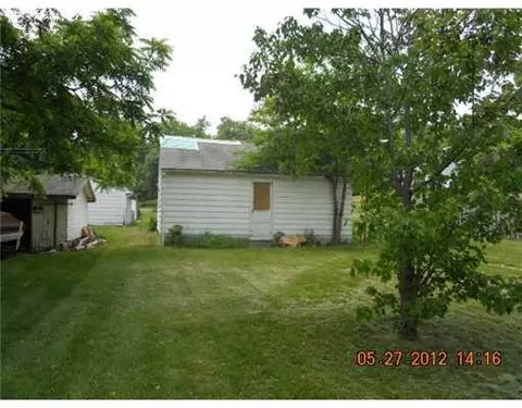 825 Clinton, Sidney, OH 45365 photo 2