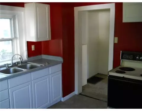 237 N Cherry St, Van Wert, OH 45891 photo 3