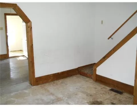 237 N Cherry St, Van Wert, OH 45891 photo 5