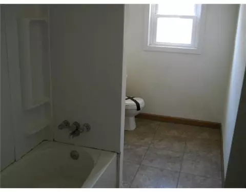 237 N Cherry St, Van Wert, OH 45891 photo 4