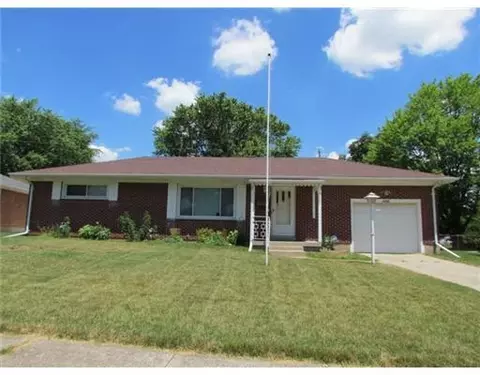 1438 Torrence Dr, Springfield, OH 45503 photo 1