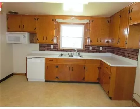 1438 Torrence Dr, Springfield, OH 45503 photo 5