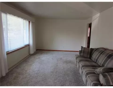 1438 Torrence Dr, Springfield, OH 45503 photo 3