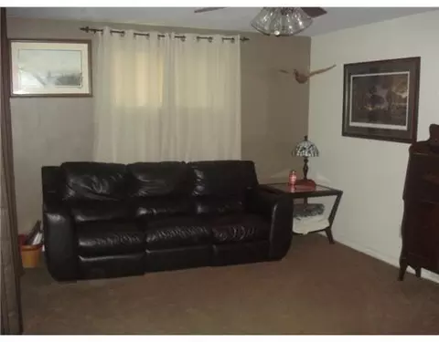 4610 Willowbrook, Springfield, OH 45503 photo 2