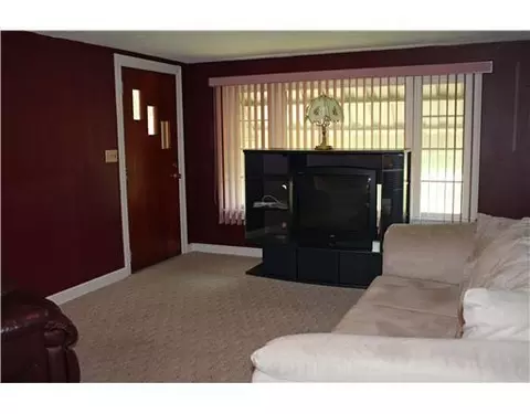 3714 Johnson Rd, Springfield, OH 45502 photo 3