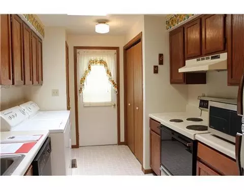 4532 Ridgewood Rd E #.., Springfield, OH 45503 photo 5