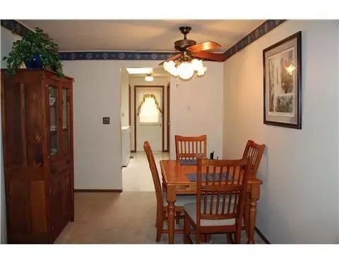 4532 Ridgewood Rd E #.., Springfield, OH 45503 photo 3