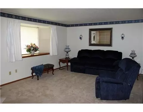 4532 Ridgewood Rd E #.., Springfield, OH 45503 photo 2
