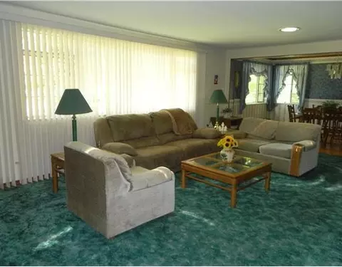 380 Forest Dr, Springfield, OH 45505 photo 4