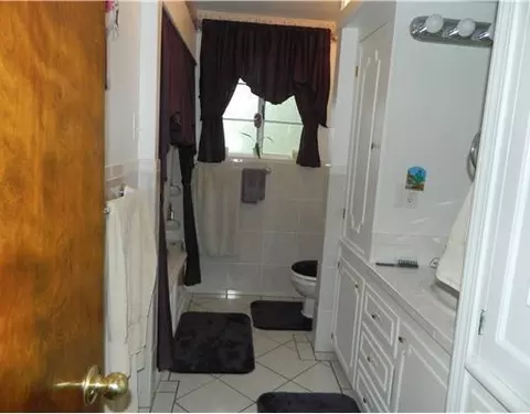 380 Forest Dr, Springfield, OH 45505 photo 9