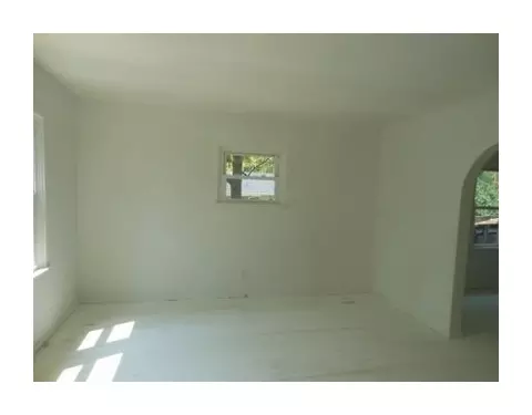 2181 Sunnyland Blvd, Springfield, OH 45506 photo 3