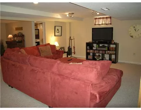 1591 Montego, Springfield, OH 45503 photo 14