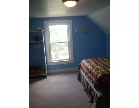 126 N Burnett Rd, Springfield, OH 45503 photo 10