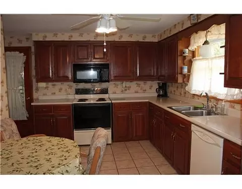 4222 Phoenix, Springfield, OH 45503 photo 7