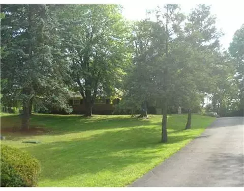 724 White Oak, Springfield, OH 45504 photo 2