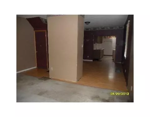 659 Tibbetts Ave, Springfield, OH 45505 photo 2