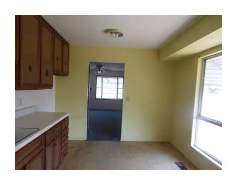 1923 Ontario, Springfield, OH 45505 photo 7