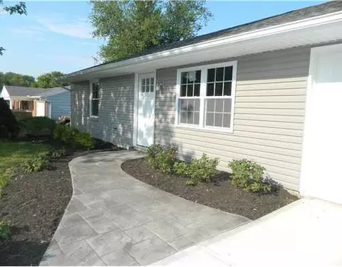 3015 Sudbury St, Springfield, OH 45503 photo 2