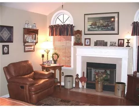 781 Crescent Pt #.., Springfield, OH 45503 photo 2