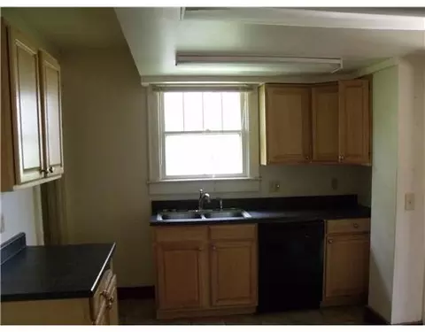 469 N Race, Springfield, OH 45504 photo 4