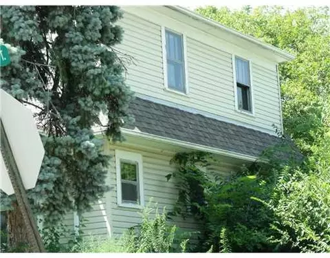 469 N Race, Springfield, OH 45504 photo 2