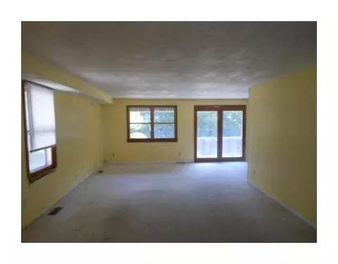 3026 W First St, Springfield, OH 45504 photo 3