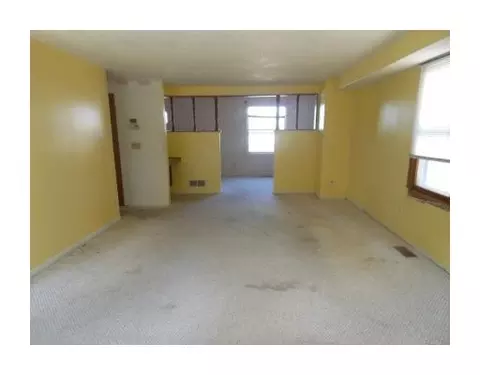 3026 W First St, Springfield, OH 45504 photo 4