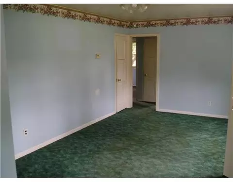 2027 Sweetbriar, Springfield, OH 45505 photo 2